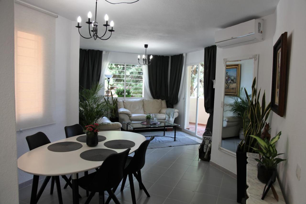 Sitio de Calahonda Art-Apart Caronte In Riviera Del Sol, Mijas Costa מראה חיצוני תמונה