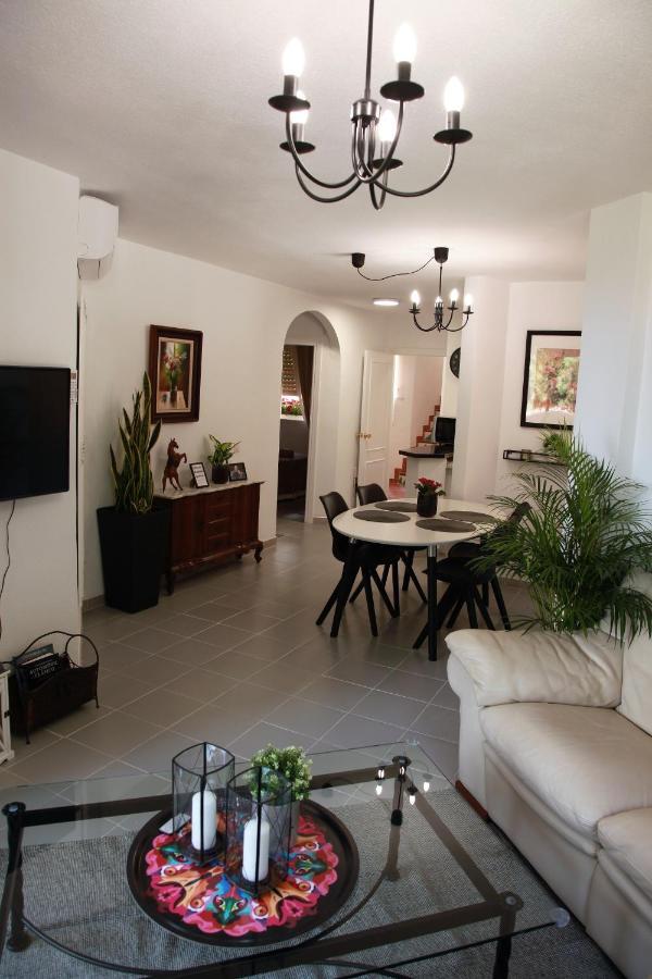Sitio de Calahonda Art-Apart Caronte In Riviera Del Sol, Mijas Costa מראה חיצוני תמונה