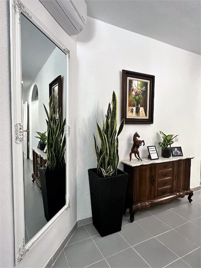Sitio de Calahonda Art-Apart Caronte In Riviera Del Sol, Mijas Costa מראה חיצוני תמונה